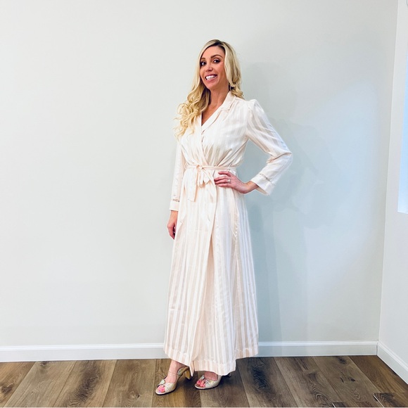 VTG Christian Dior Peach Robe - Picture 2 of 14